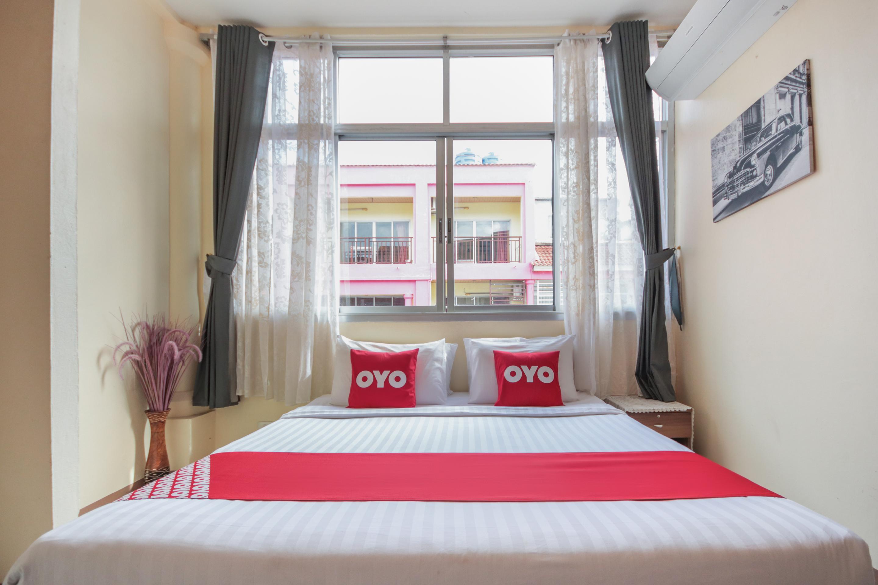 Patong Oyo 1134 Baan Zarn Guesthouse מראה חיצוני תמונה