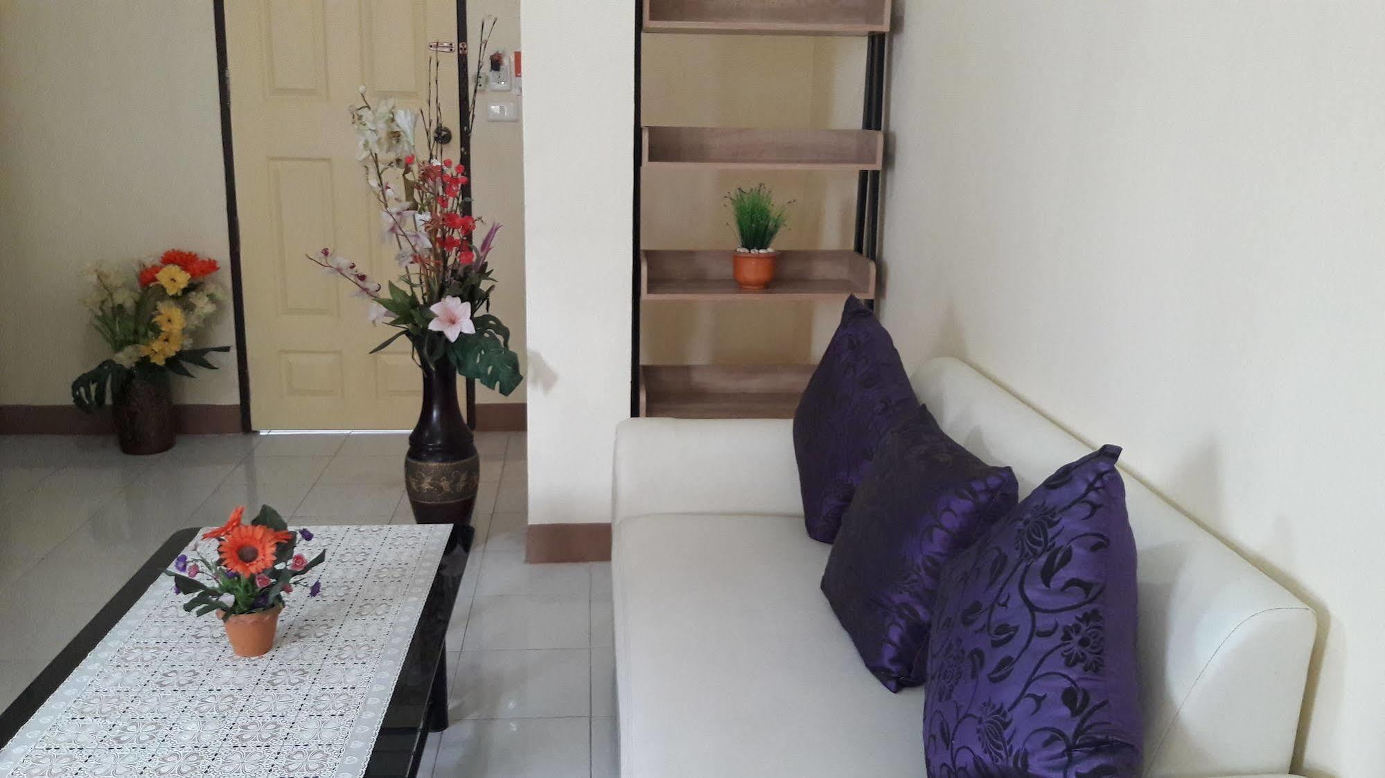 Patong Oyo 1134 Baan Zarn Guesthouse מראה חיצוני תמונה